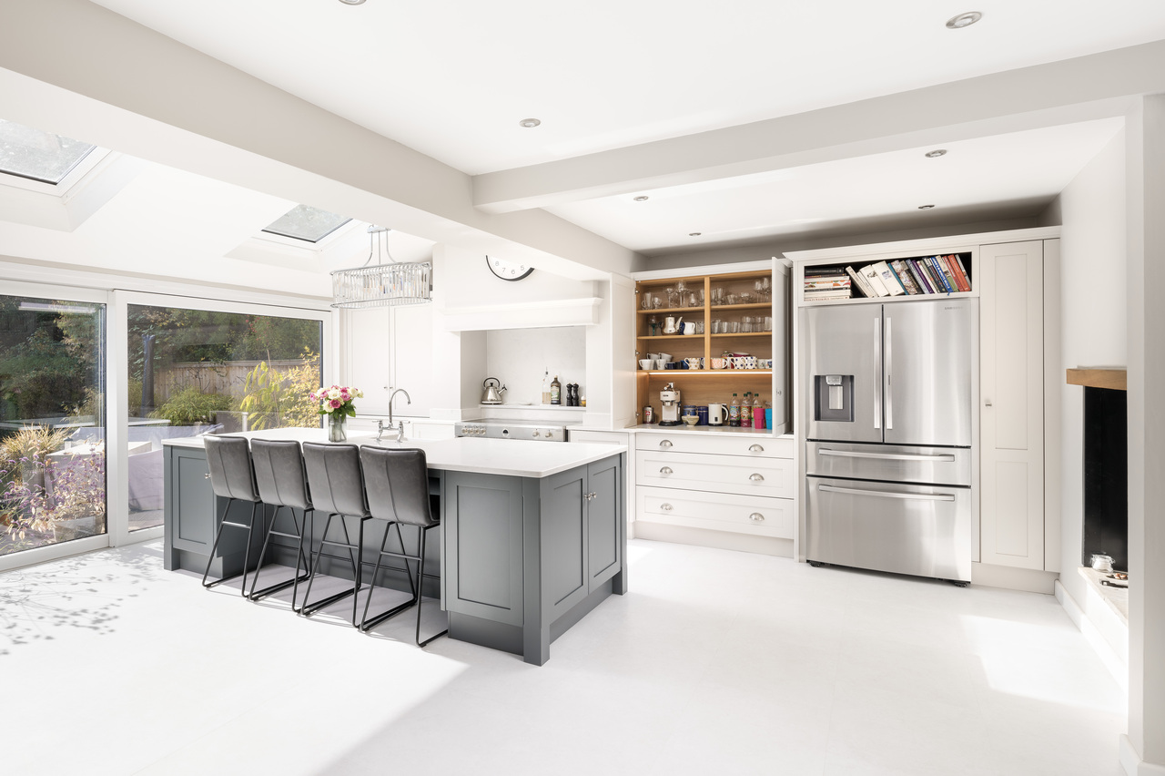 Kitchen natural lighting open plan